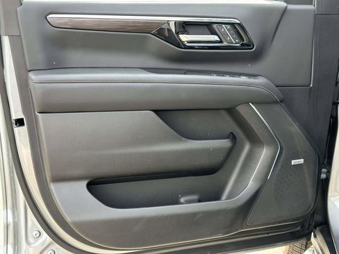 Used 2025 Chevrolet Tahoe Premier w/ Sun And Tow Package AWD/4WD image 20