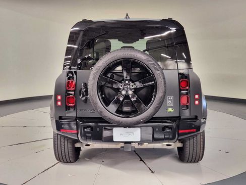 Used 2023 Land Rover Defender 110 SE AWD/4WD image 10
