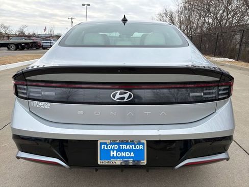 Used 2024 Hyundai Sonata SEL image 4
