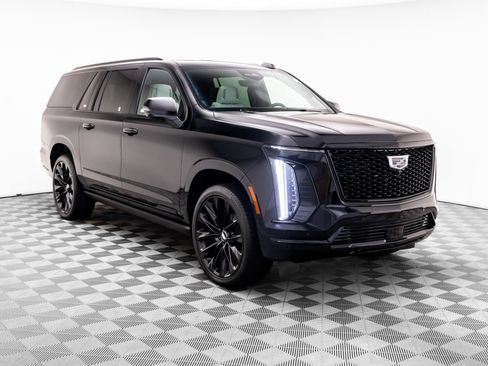 New 2026 Cadillac Escalade ESV Platinum Sport w/ LPO, ONYX Package AWD/4WD image 7