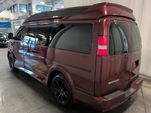 Used 2021 Chevrolet Express 2500 LS w/ Enhanced Convenience Package RWD image 5