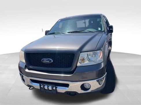 Used 2006 Ford F150 XLT AWD/4WD image 2