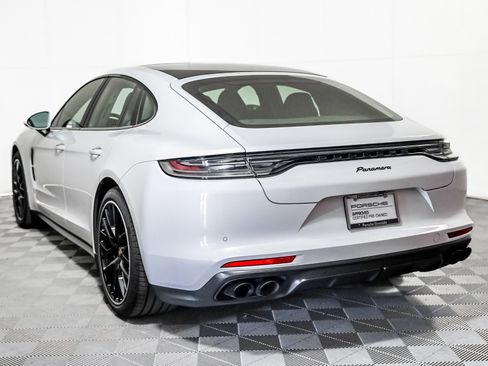 Certified 2023 Porsche Panamera image 3