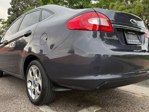 Used 2013 Ford Fiesta Titanium FWD image 6
