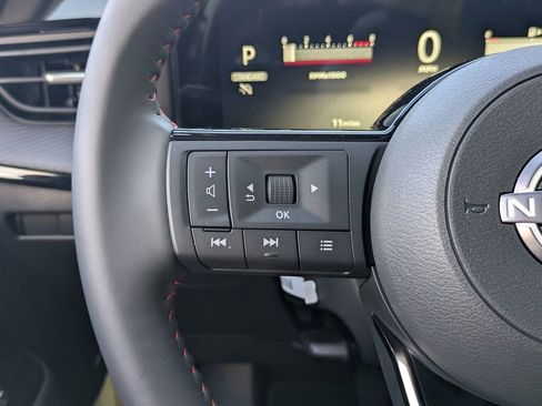 New 2026 Nissan Kicks SR FWD image 19