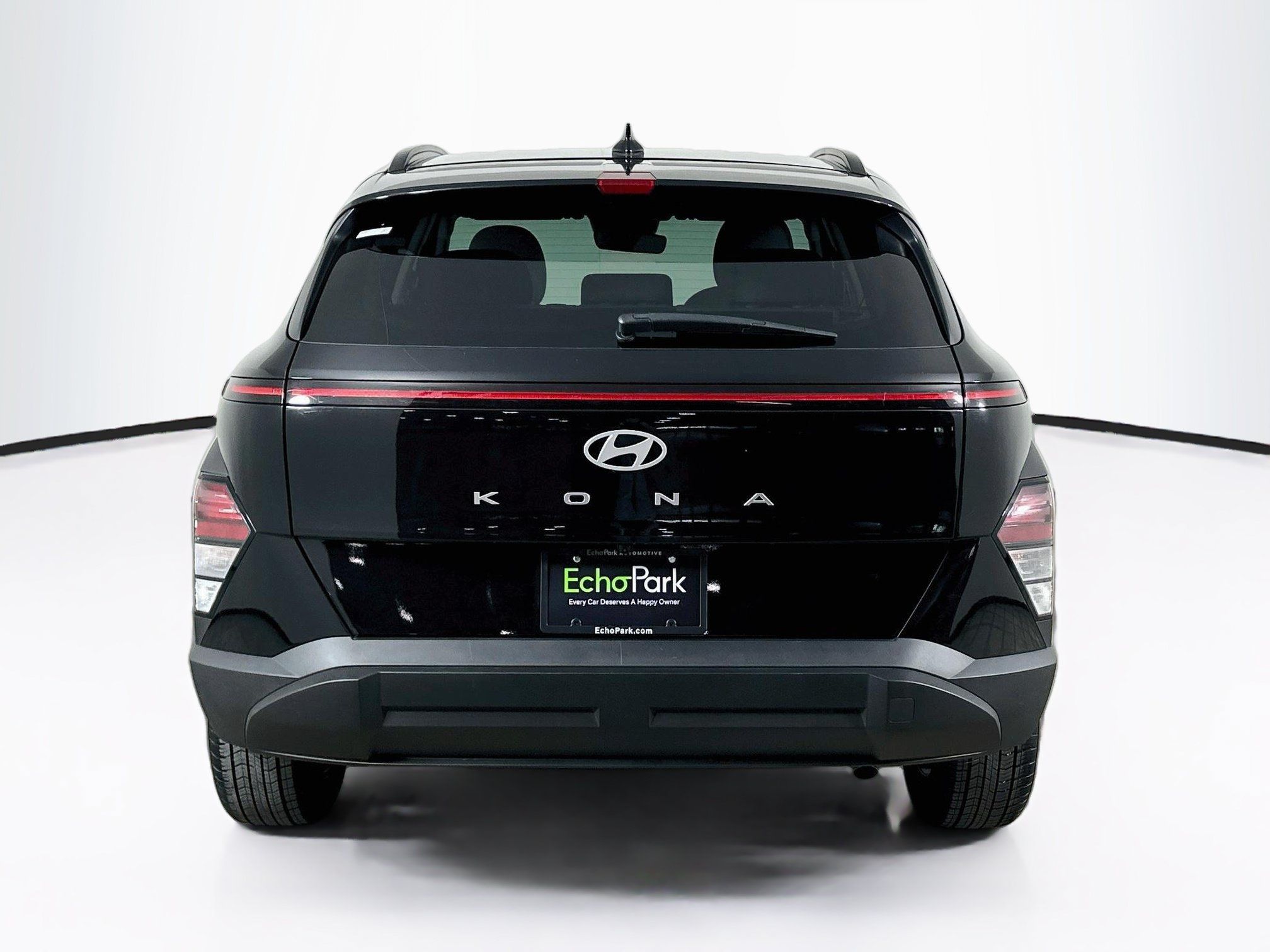 Used 2025 Hyundai Kona SEL FWD image 7
