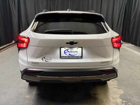 Used 2025 Chevrolet Trax ACTIV w/ Driver Confidence Package FWD image 6