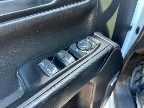 Used 2022 Chevrolet Silverado 1500 W/T w/ WT Value Package AWD/4WD image 18