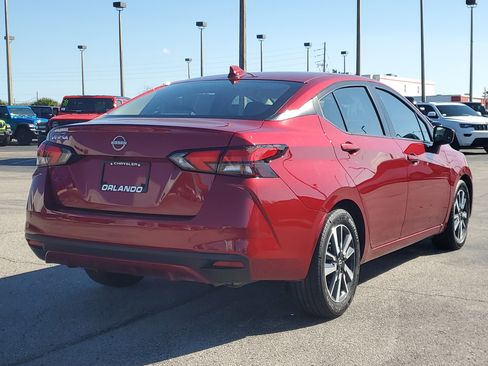 Used 2025 Nissan Versa SV image 8