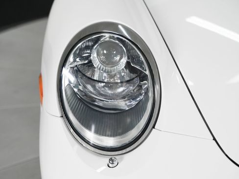Used 2009 Porsche 911 Carrera RWD image 12