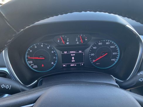 Used 2018 Chevrolet Equinox LT FWD image 9