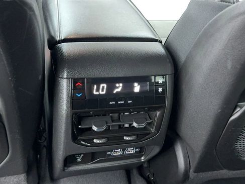 Used 2023 Jeep Grand Cherokee L Laredo AWD/4WD image 43