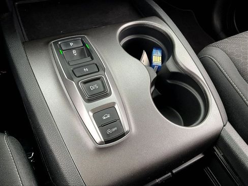 Used 2022 Honda Ridgeline Sport image 32