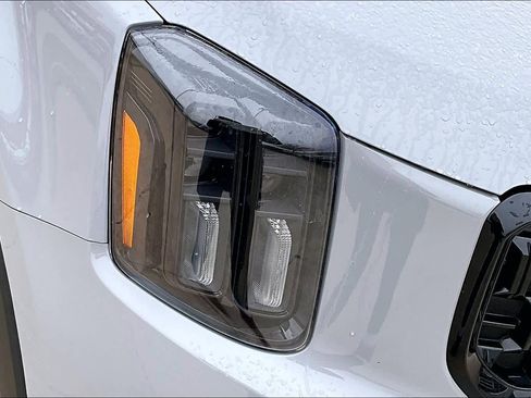 Used 2024 Kia Telluride EX X-Line image 27