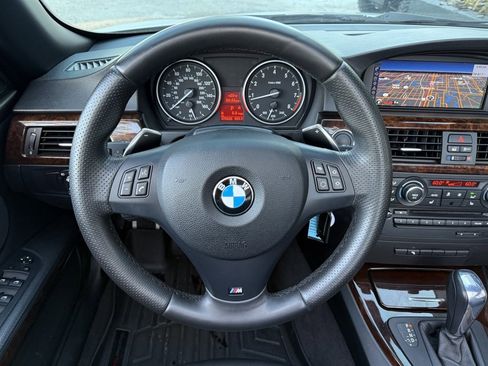Used 2013 BMW 335i Convertible image 24