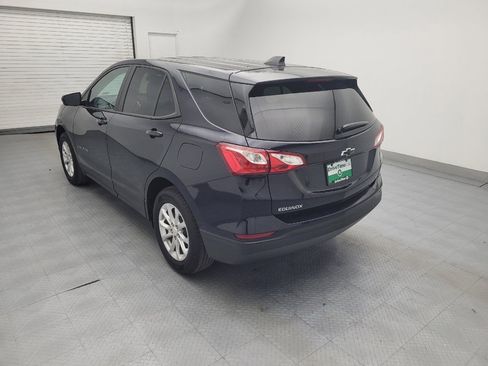 Used 2020 Chevrolet Equinox LS w/ LS Convenience Package image 5