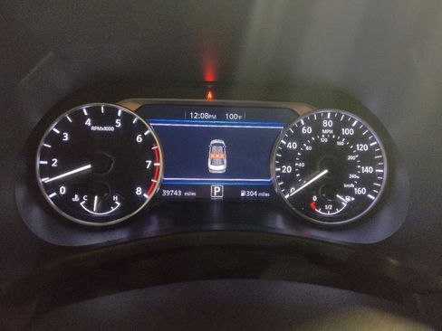Used 2025 Nissan Sentra SV FWD image 23