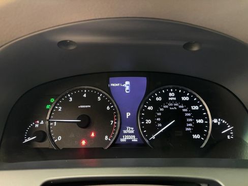 Used 2013 Lexus LS 460 AWD w/ Comfort Pkg image 41