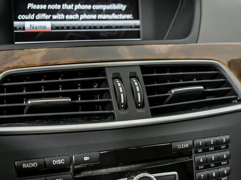 Used 2014 Mercedes-Benz C 250 Sedan image 29