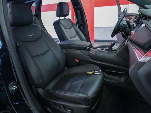 Used 2023 Cadillac XT5 Sportv w/ Technology Package AWD/4WD image 29