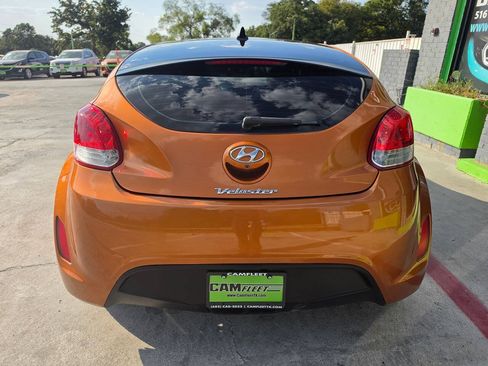 Used 2015 Hyundai Veloster w/ Option Group 02 FWD image 14