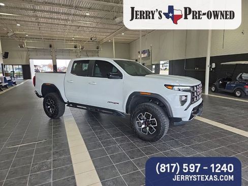 Used 2023 GMC Canyon AT4X image 2