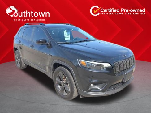 Certified 2019 Jeep Cherokee Latitude Plus AWD/4WD image 1