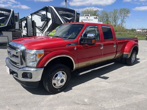 Used 2015 Ford F350 Lariat w/ Lariat Chrome Package AWD/4WD image 5