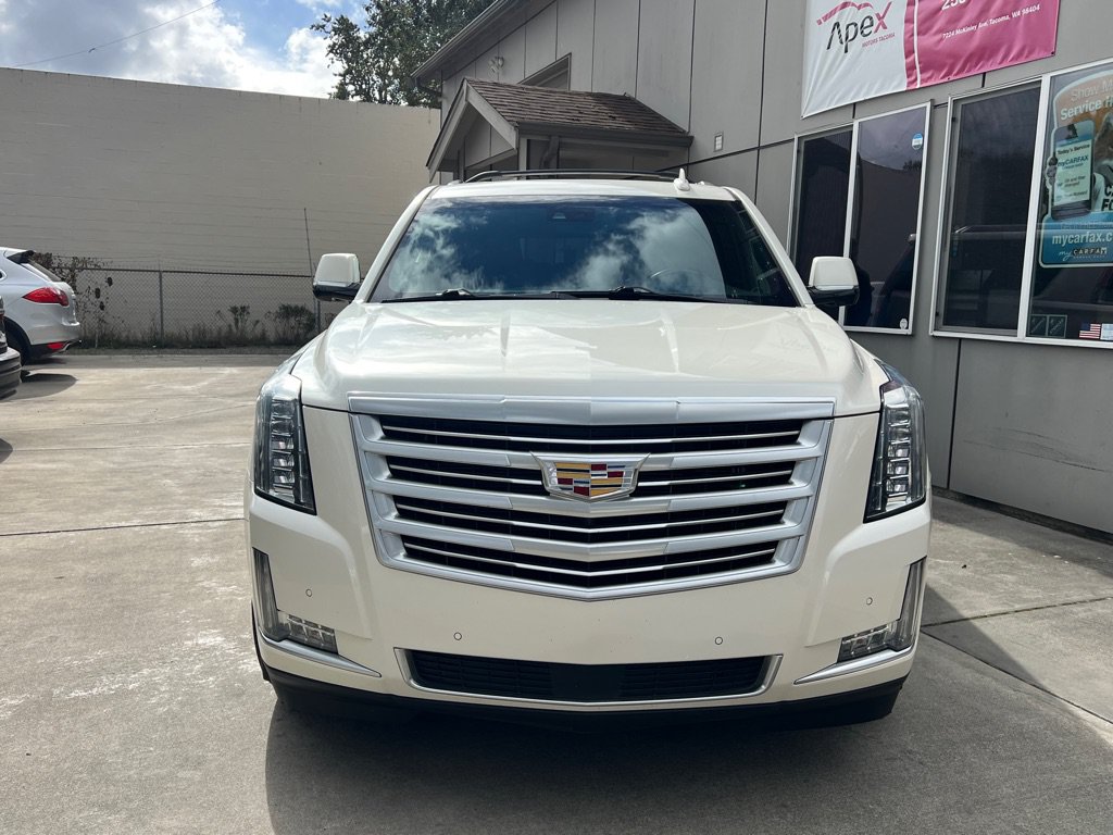 Used 2015 Cadillac Escalade ESV Platinum AWD/4WD image 2