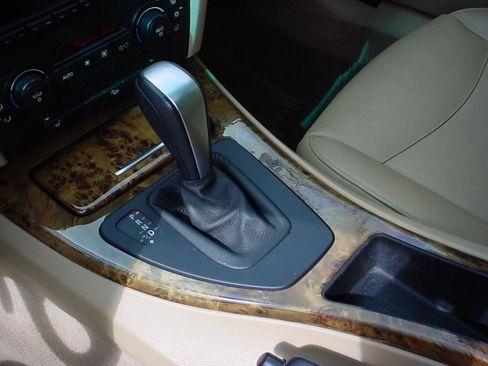 Used 2006 BMW 325xi Sedan AWD/4WD image 19