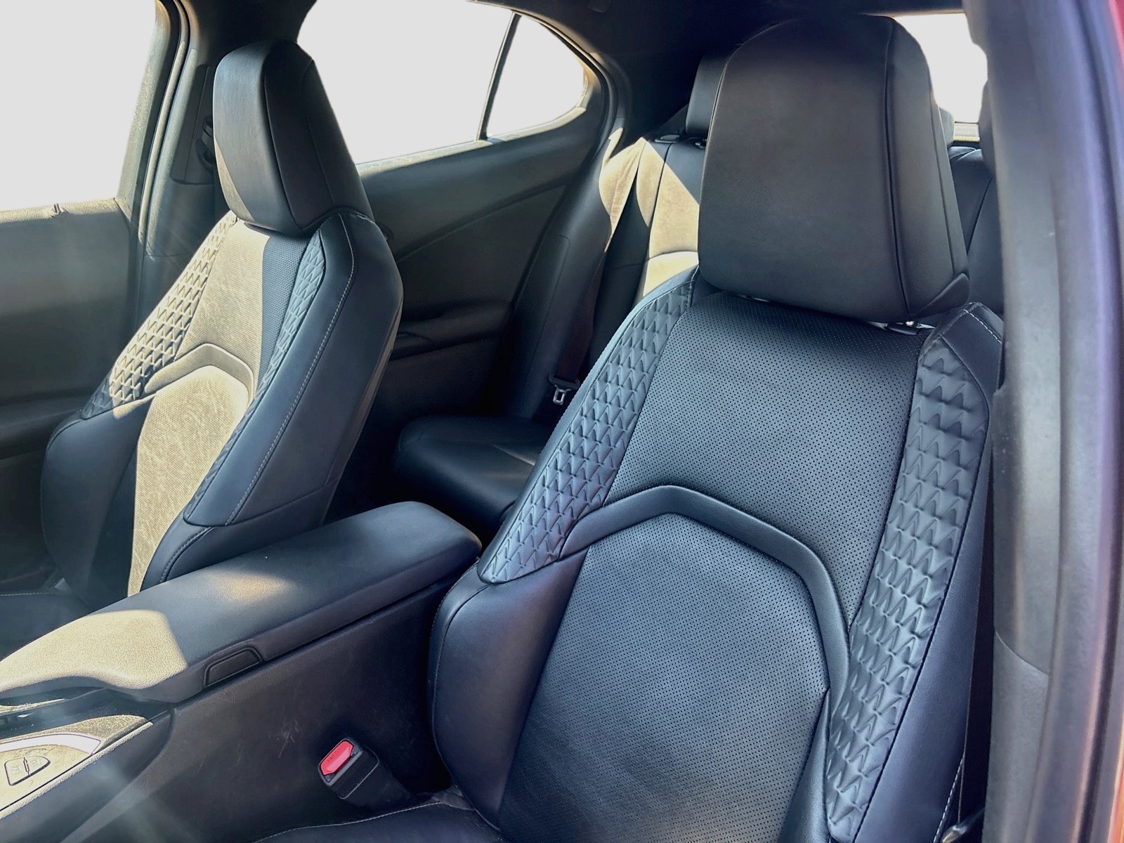 Used 2019 Lexus UX 250h AWD/4WD image 20