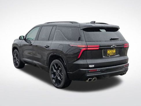 Used 2024 Chevrolet Traverse RS w/ LPO, Floor Liner Package AWD/4WD image 7