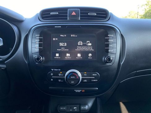 Used 2019 Kia Soul + FWD image 18