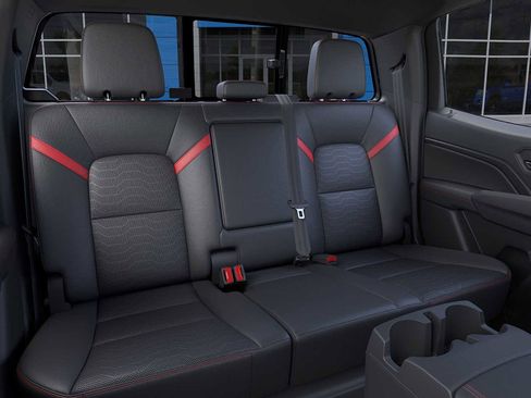 New 2025 Chevrolet Colorado Z71 w/ Technology Package image 17