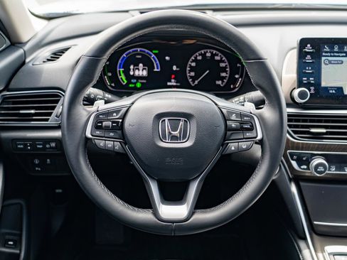 Used 2022 Honda Accord Touring image 18