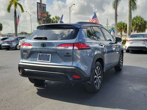Used 2024 Toyota Corolla Cross AWD Hybrid image 11