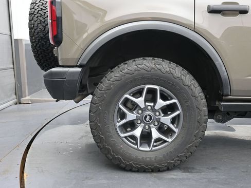 Used 2025 Ford Bronco Badlands AWD/4WD image 13