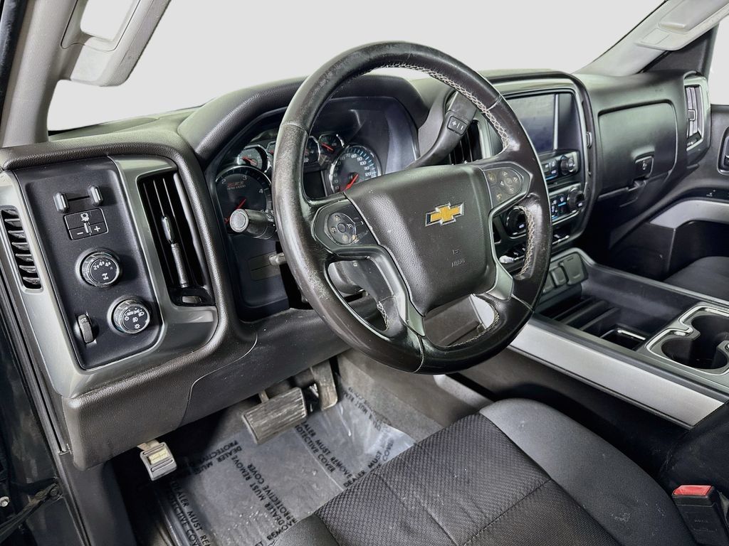 Used 2019 Chevrolet Silverado 2500 LT w/ LT Convenience Package AWD/4WD image 9