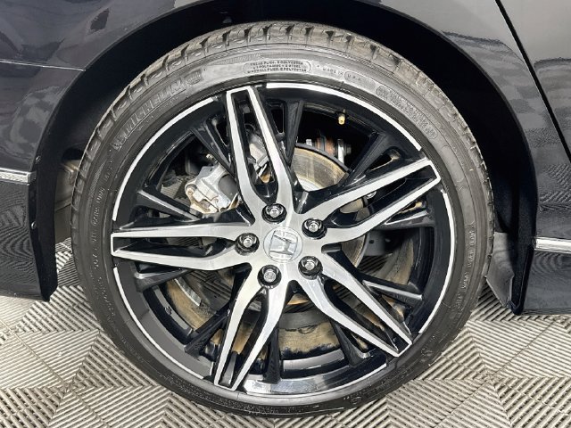 Used 2021 Honda Accord Touring image 30