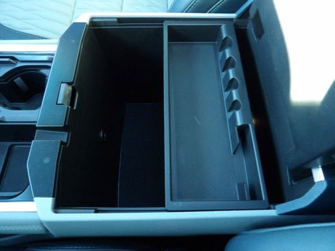 Used 2023 Ford F250 Limited w/ FX4 Off-Road Package image 33