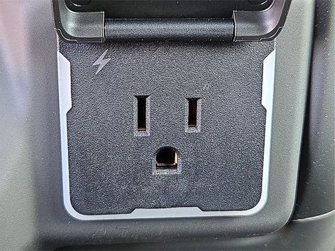 New 2025 Chevrolet Silverado 2500 Custom w/ Custom Value Package image 20