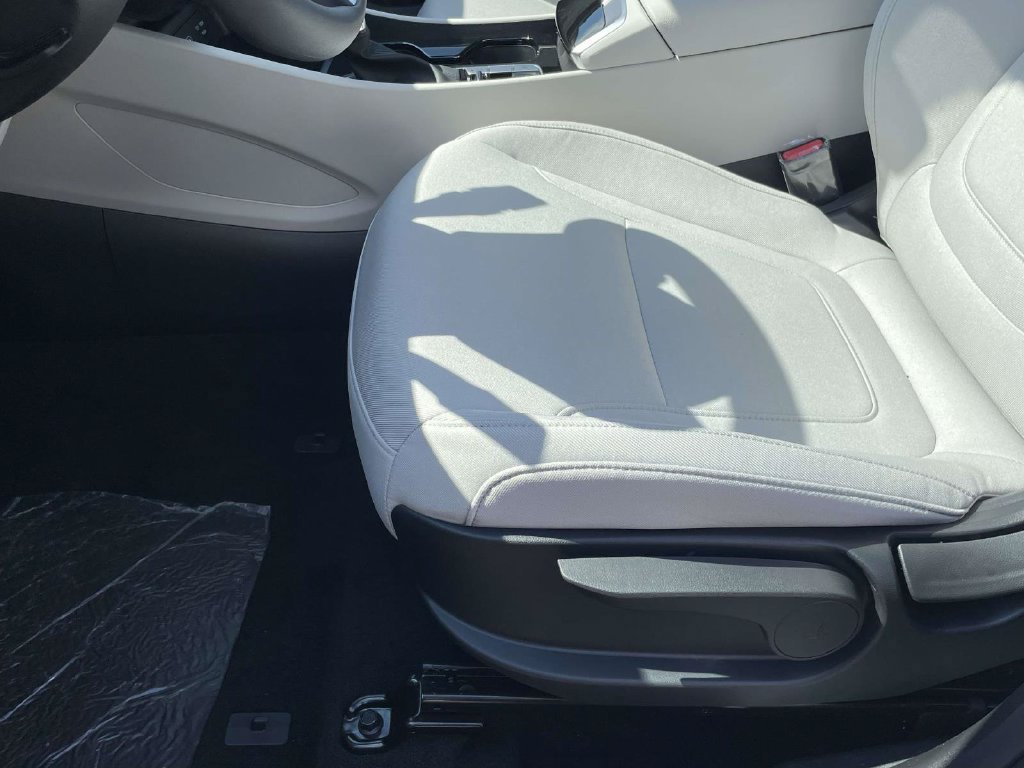 New 2026 Hyundai Tucson SE FWD image 15