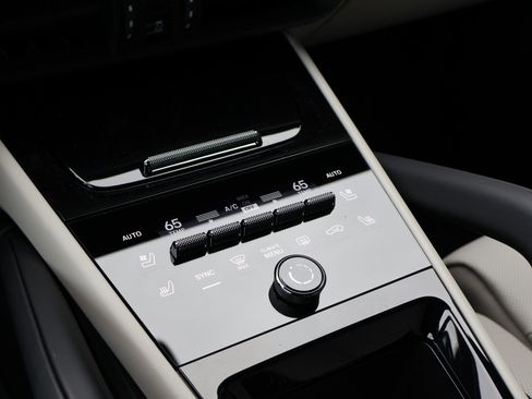 New 2026 Porsche Cayenne S AWD/4WD image 21