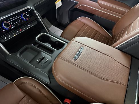 New 2026 GMC Sierra 3500 Denali Ultimate w/ Snow Plow Prep/Camper Package image 36