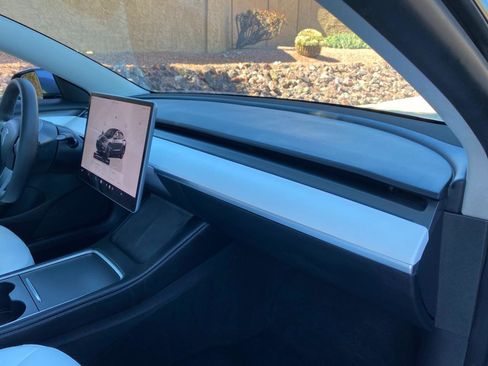 Used 2023 Tesla Model 3 Standard Range image 48