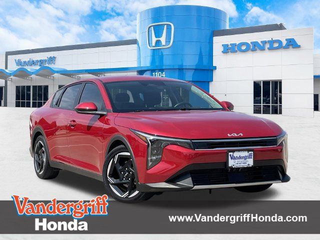 Used 2025 Kia K4 EX FWD image 1