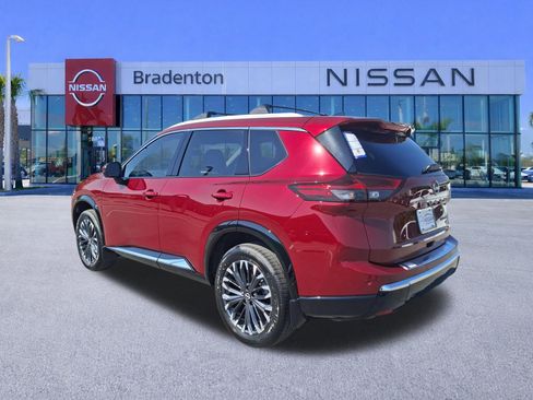 New 2026 Nissan Rogue Platinum image 4