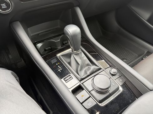 Certified 2025 MAZDA MAZDA3 Hatchback w/Premium Plus Pkg image 33