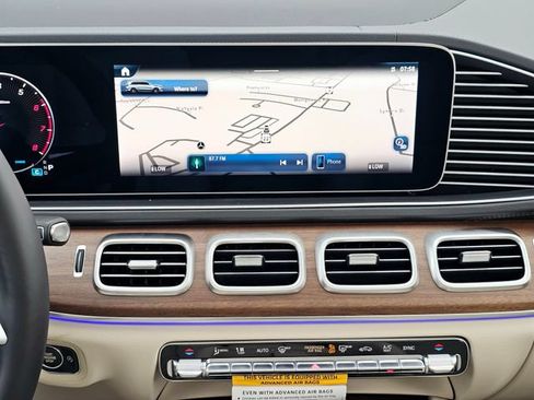 New 2026 Mercedes-Benz GLS 450 4MATIC image 34