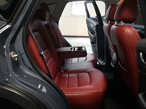 Used 2022 MAZDA CX-5 Carbon Edition image 35